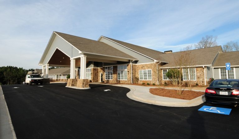 Manor Lake Gainesville — Assisted Living