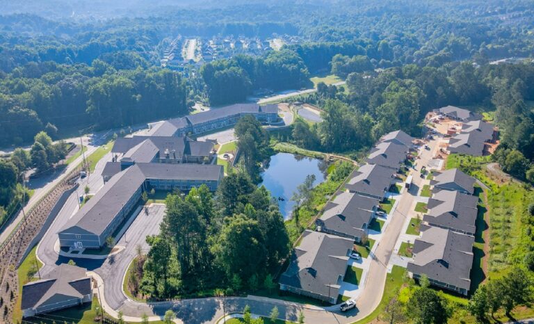Manor Lake Hickory Flat — Assisted Living