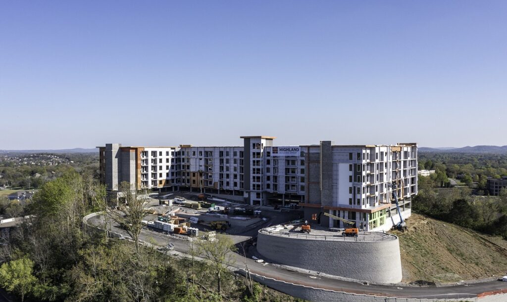 Encore at Brentwood Apartments — מולטי-פמילי