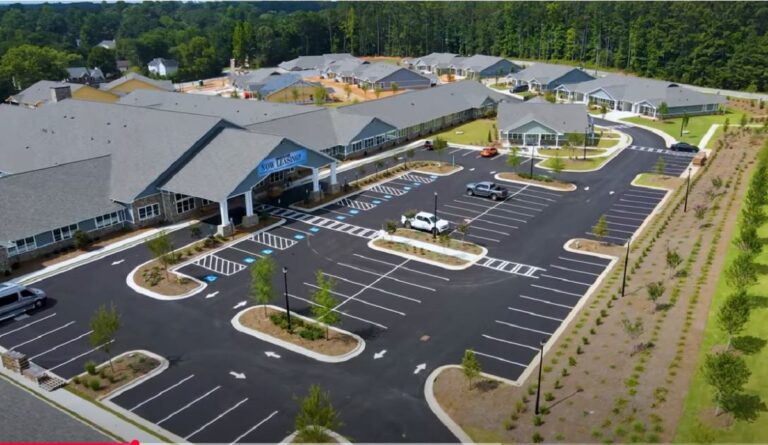 Manor Lake Snellville — Assisted Living