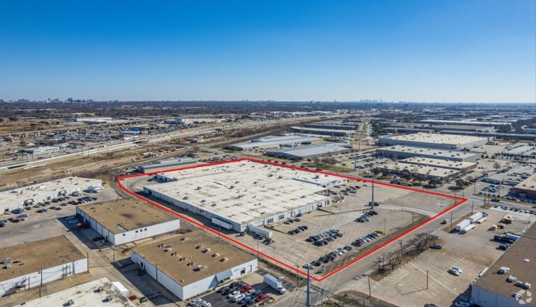 1000 W Crosby — Industrial