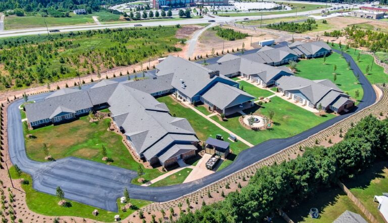 Manor Lake Hiram 2024 — Assisted Living