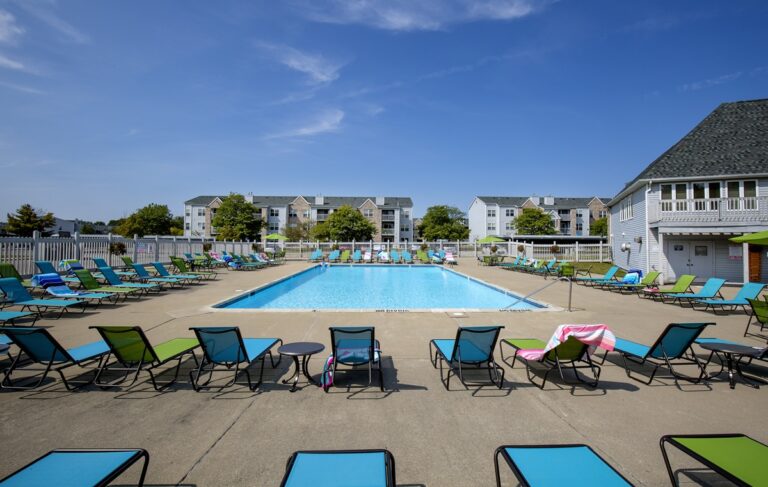 Central Park Apartments — מולטי-פמילי